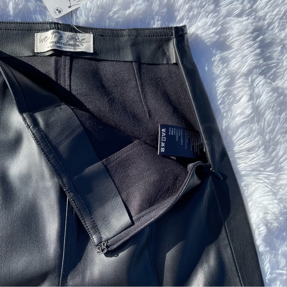 NWT FREE PEOPLE FUAX LEATHER VEGAN BLACK SKINNY LEG PANTS SIZE 24 - Picture 3 of 11